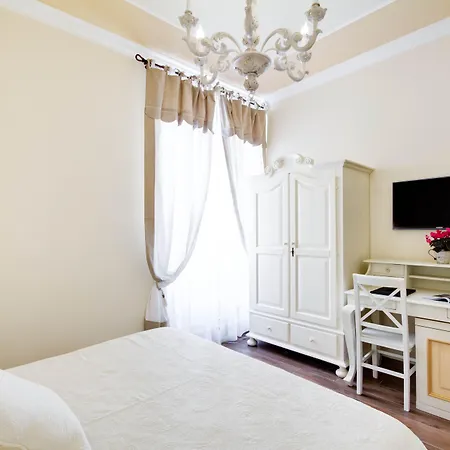 Lunaria Suites Rome Vaticano-2